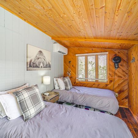 Rustic Newland Cabin With Deck By Lake And Trails! المظهر الخارجي الصورة