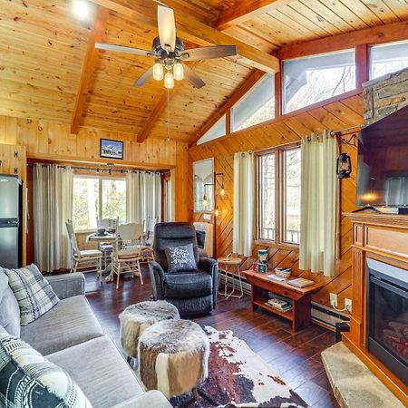 Rustic Newland Cabin With Deck By Lake And Trails! المظهر الخارجي الصورة